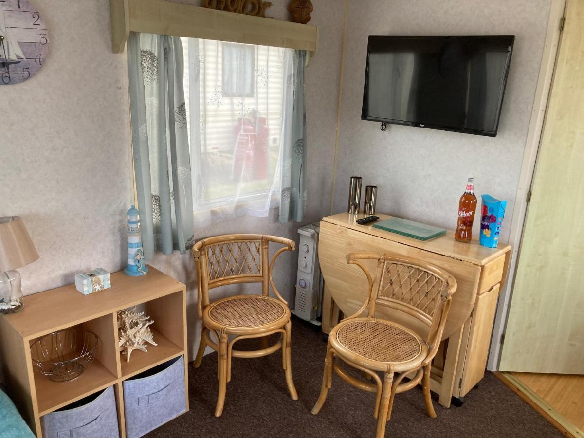 Summer Breeze Caravan Bacton  Exteriör bild